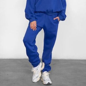 TicToc Dove Essentials Fleece Sweatpants on Royal Blue
